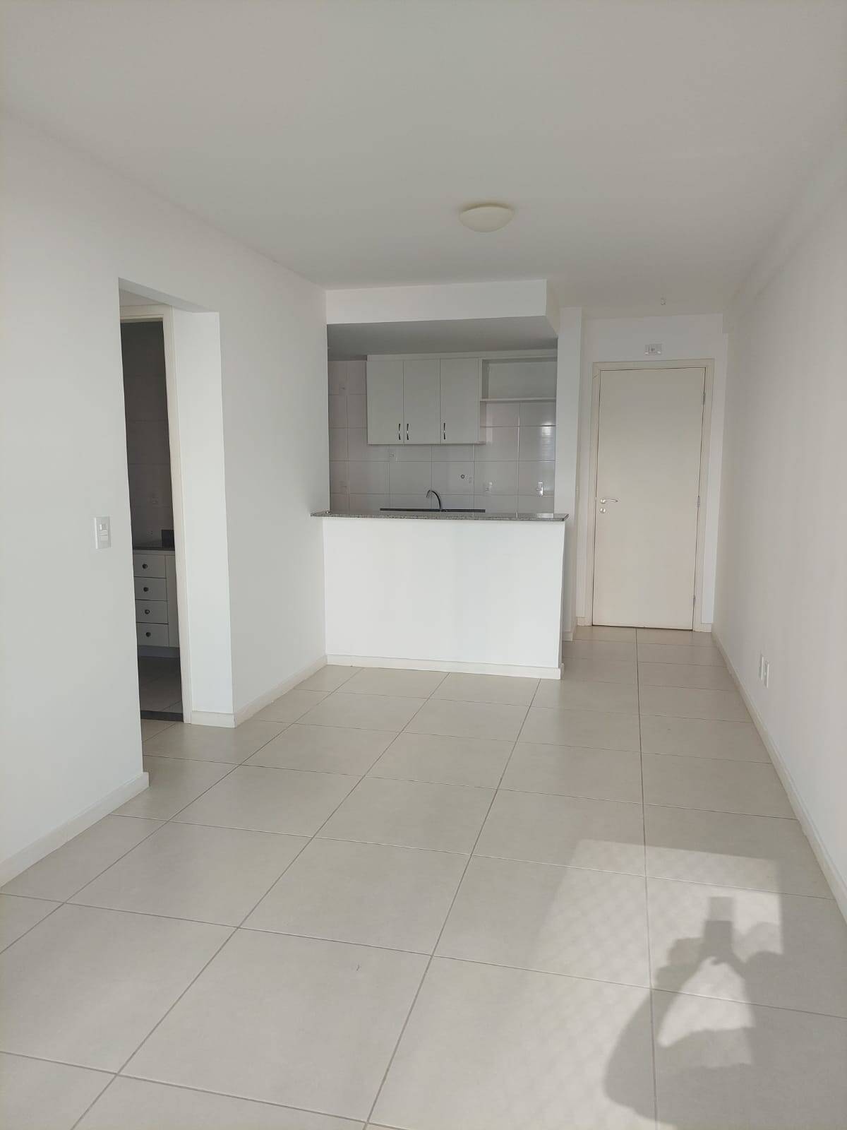 #422 - Apartamento para Locação em Campos dos Goytacazes - RJ