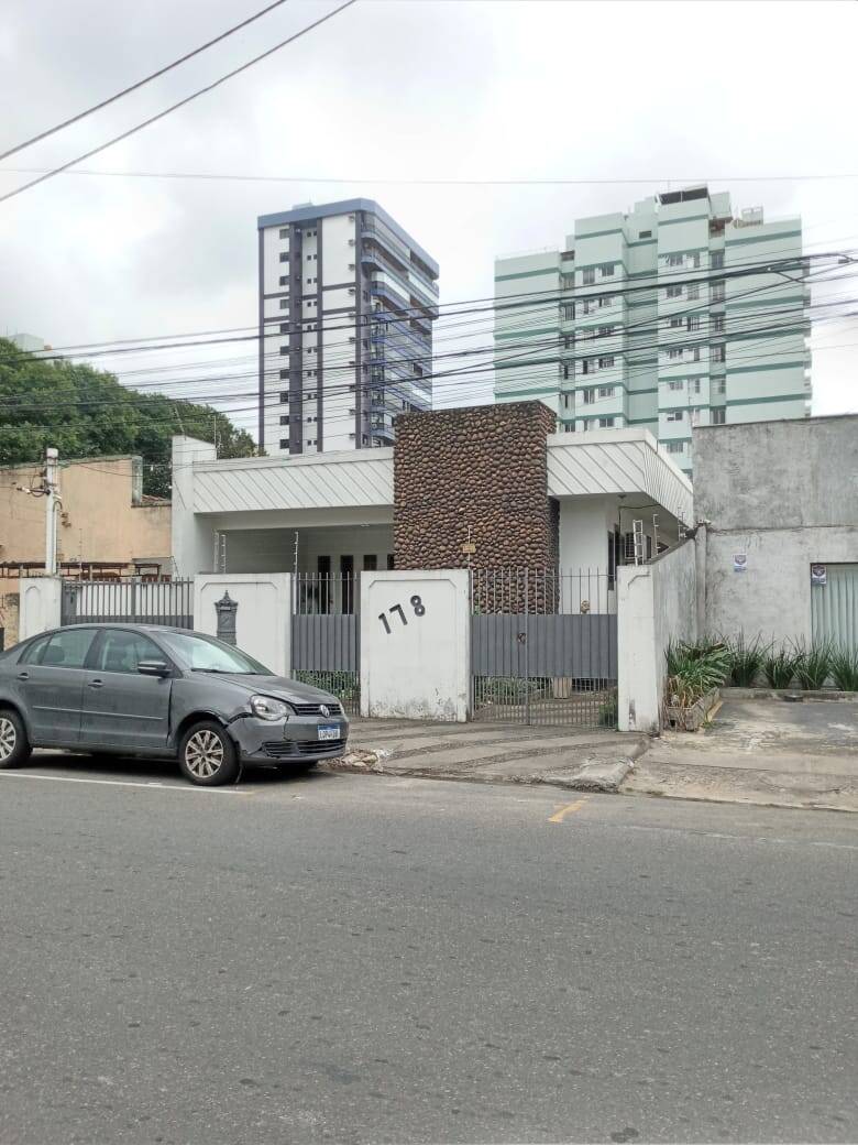 #510 - Casa para Locação em Campos dos Goytacazes - RJ