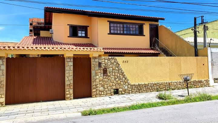 #537 - Casa para Venda em Campos dos Goytacazes - RJ