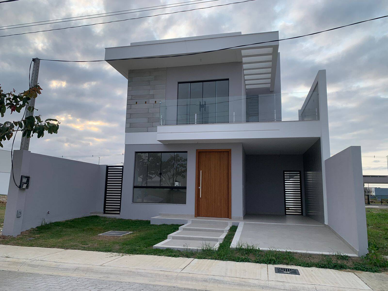 #625 - Casa em condomínio para Venda em Campos dos Goytacazes - RJ