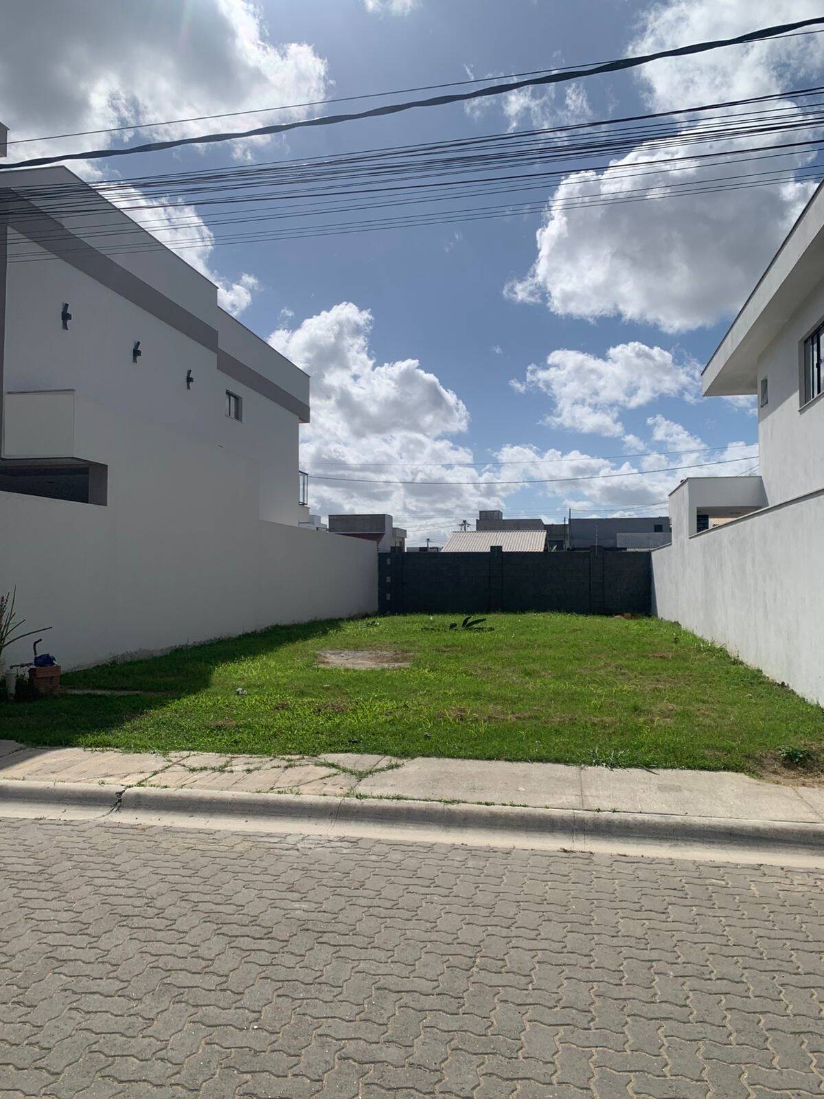 #654 - Terreno em condomínio para Venda em Campos dos Goytacazes - RJ