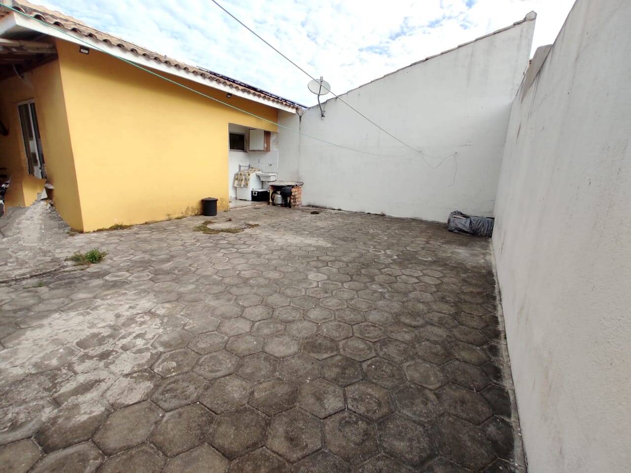 #678 - Casa em condomínio para Venda em Campos dos Goytacazes - RJ