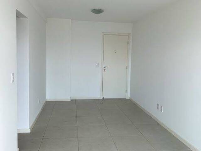 Apartamento para Locação em Campos dos Goytacazes - 2