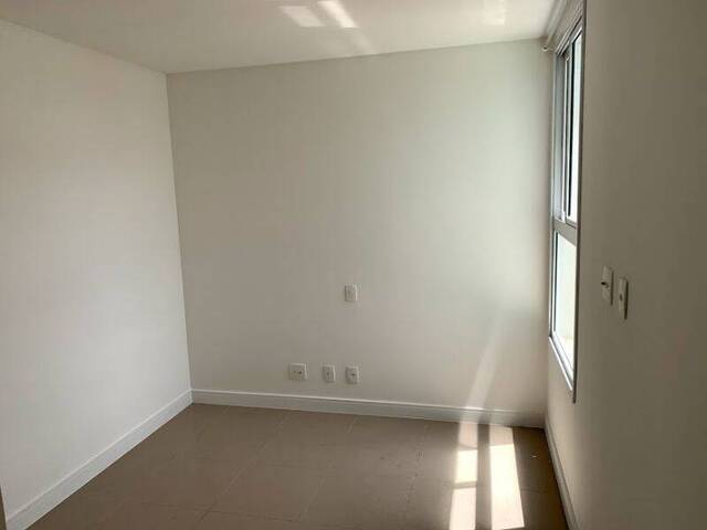 Apartamento para Venda em Campos dos Goytacazes - 2