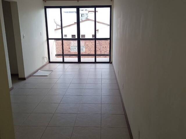 #179 - Apartamento para Locação em Campos dos Goytacazes - RJ