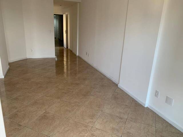 Apartamento para Venda em Campos dos Goytacazes - 4