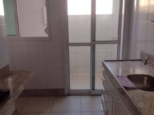 #193 - Apartamento para Locação em Campos dos Goytacazes - RJ