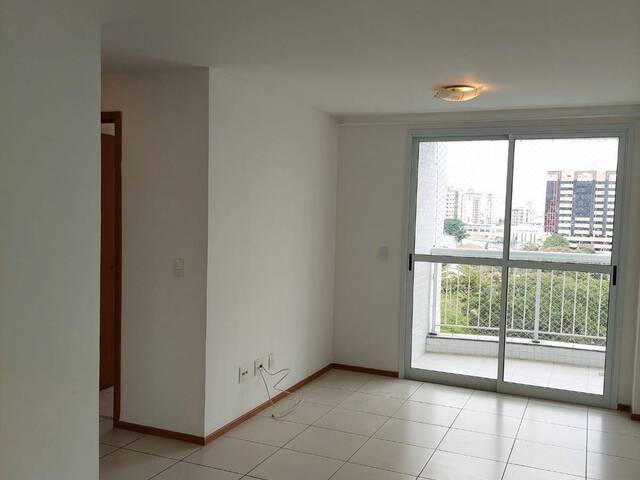 #205 - Apartamento para Locação em Campos dos Goytacazes - RJ