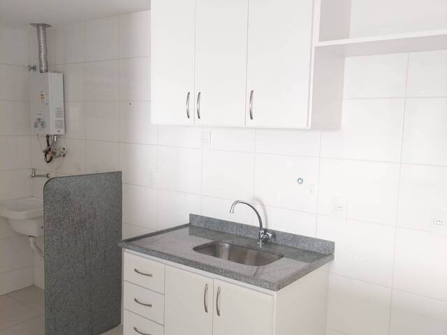 #422 - Apartamento para Locação em Campos dos Goytacazes - RJ
