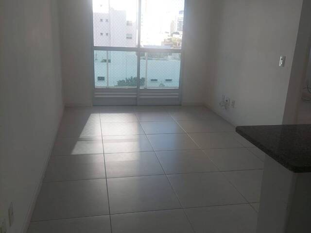 #422 - Apartamento para Locação em Campos dos Goytacazes - RJ
