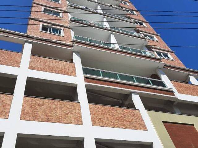 #598 - Apartamento para Locação em Campos dos Goytacazes - RJ - 2