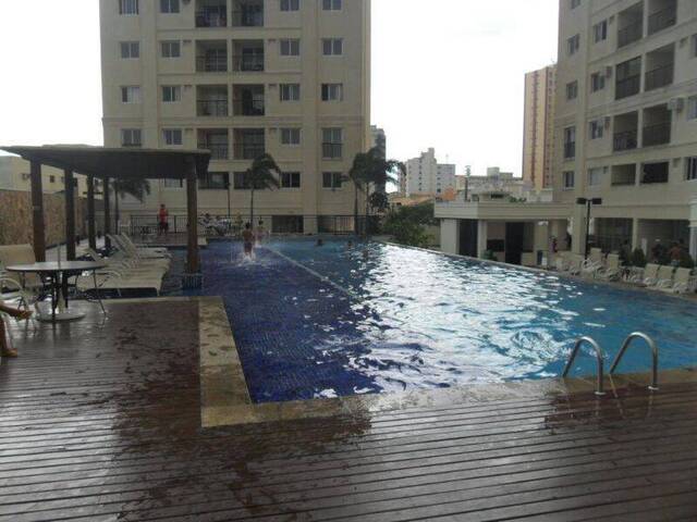 #647 - Apartamento para Locação em Campos dos Goytacazes - RJ - 2