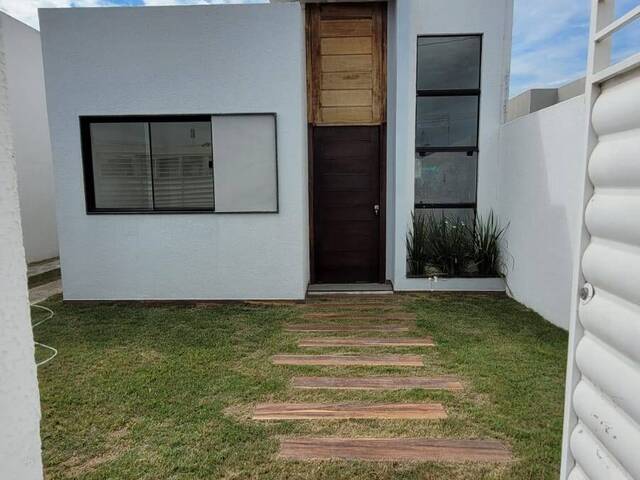 #667 - Casa para Venda em Campos dos Goytacazes - RJ - 2