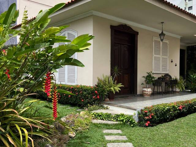 #672 - Casa para Venda em Campos dos Goytacazes - RJ - 1