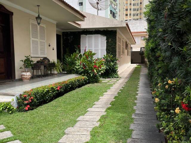 #672 - Casa para Venda em Campos dos Goytacazes - RJ - 2